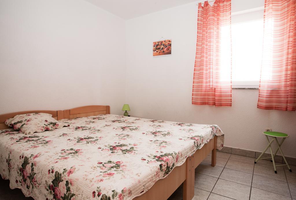 Apartments Vrgada Drage Buitenkant foto